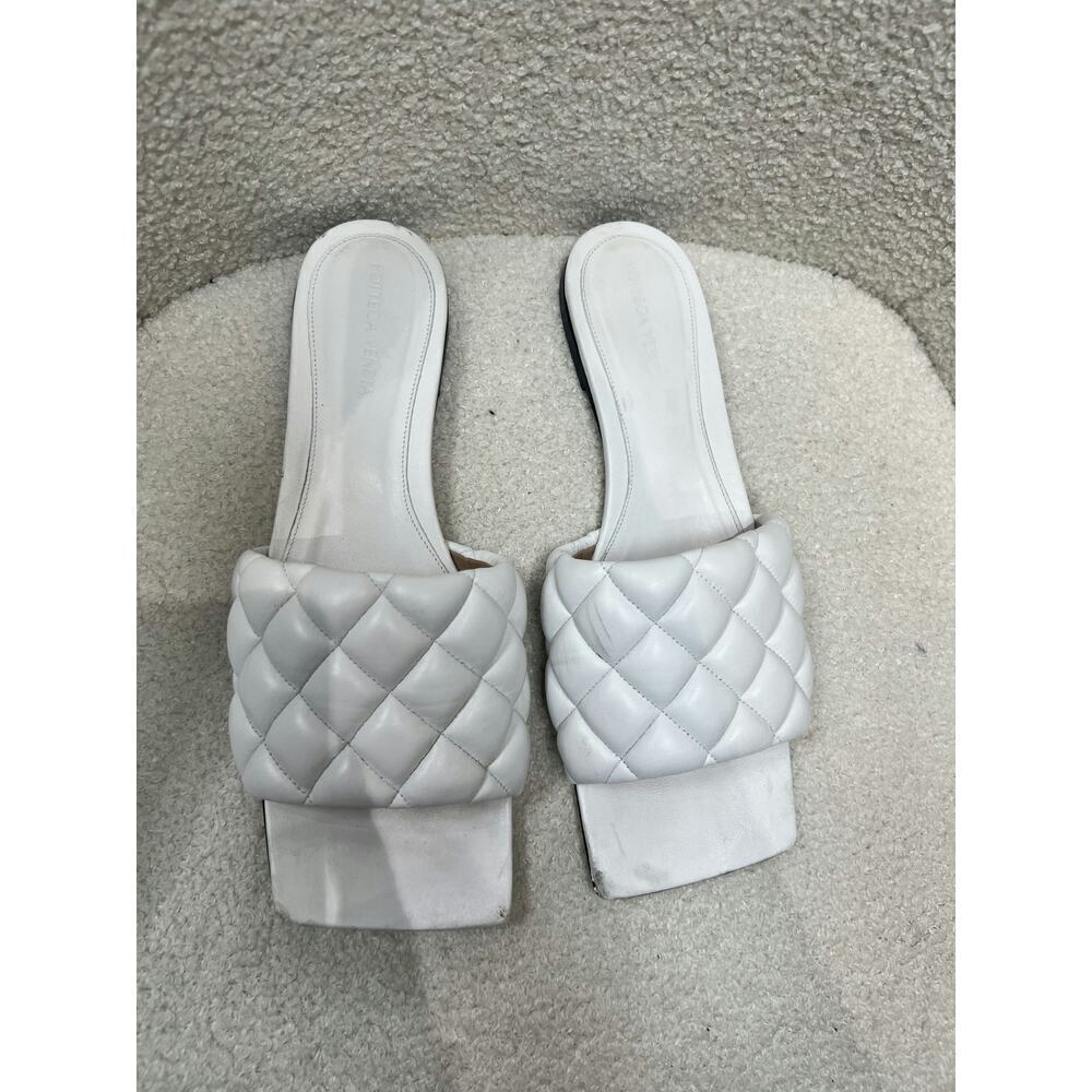 Bottega Veneta White Quilted Leather Slides Size 40.5